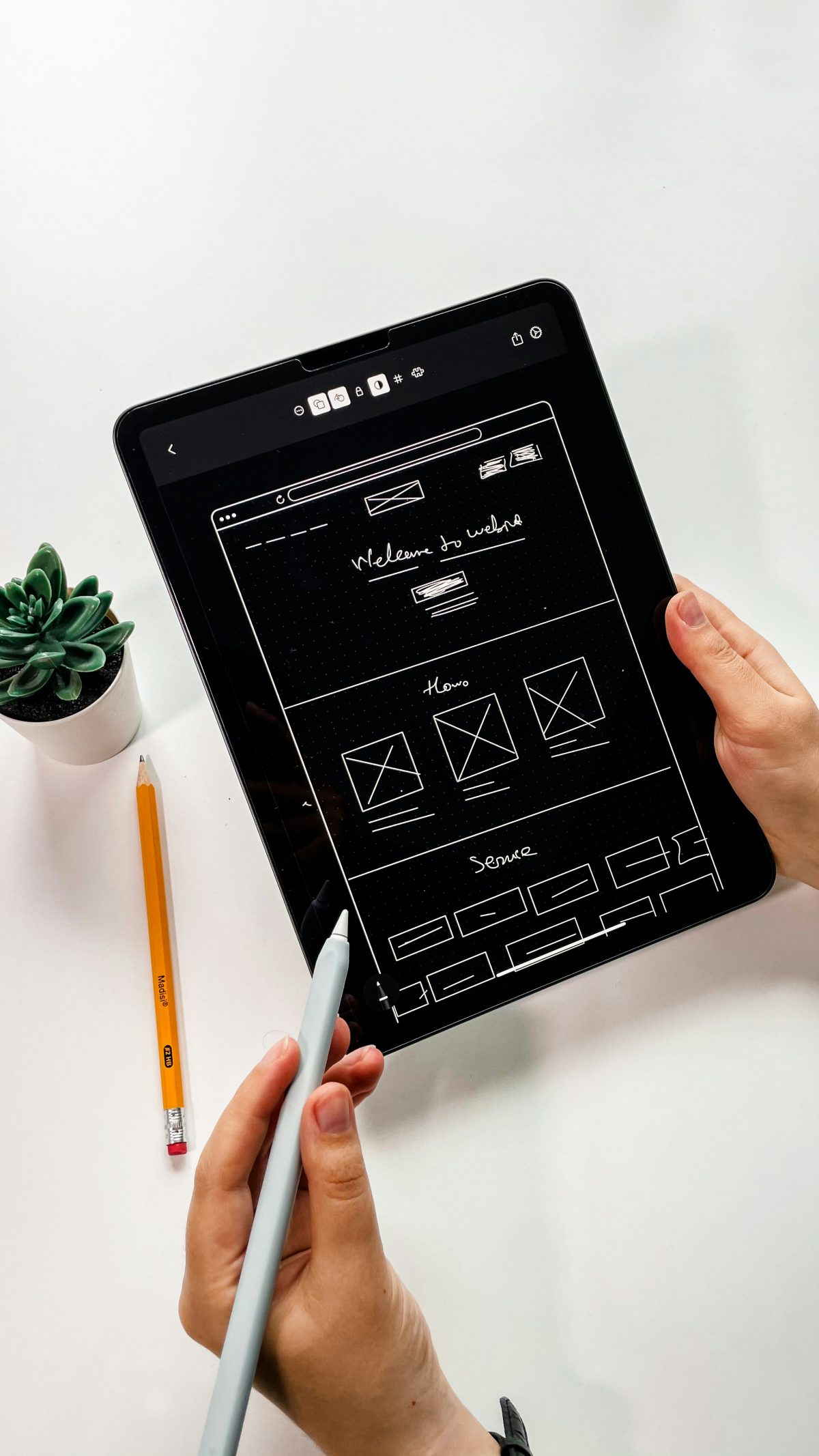 Nuestro servicio de e-commerce incluye diseño personalizado, branding y estrategia digital para que vendas desde el primer día.